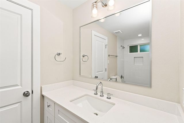 8316 Curry Road A, Houston, TX 77093