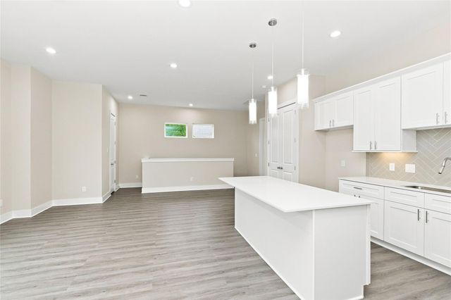 8316 Curry Road A, Houston, TX 77093