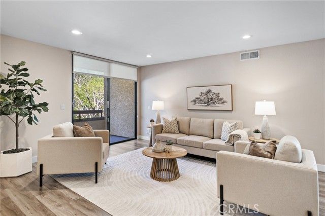 4041 Via Marisol 215, Los Angeles, CA 90042