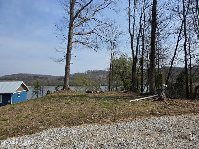 269 Lakeshore Vista Drive, Kingston, TN 37763