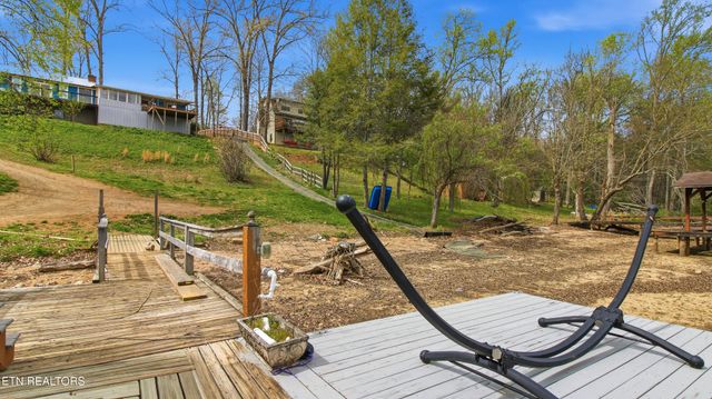 269 Lakeshore Vista Drive, Kingston, TN 37763