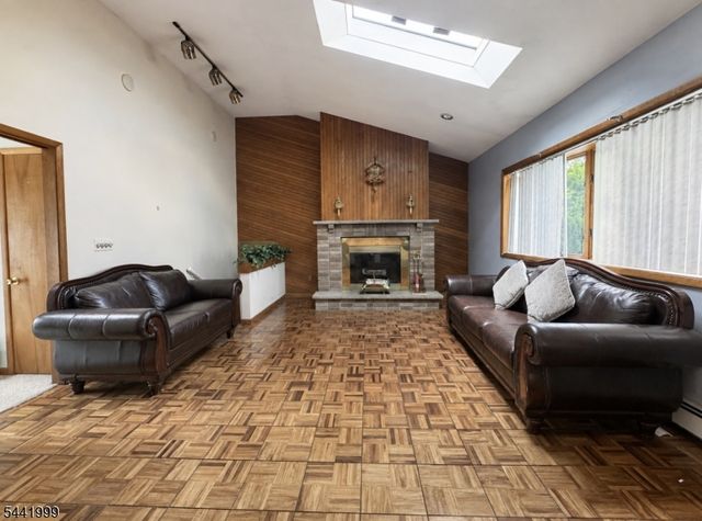58 La France Ave, Bloomfield Twp., NJ 07003