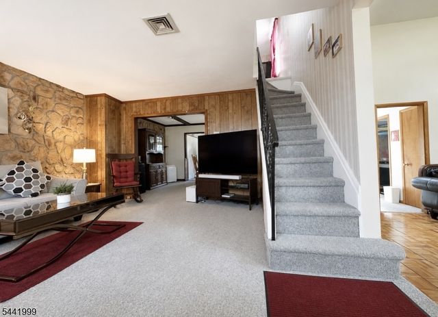 58 La France Ave, Bloomfield Twp., NJ 07003