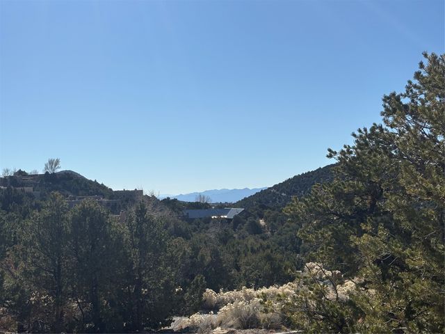 1953 Cerros Colorados, Santa Fe, NM 87501