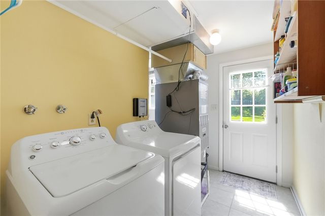 3161 Sherwood Park Drive, Springfield, OH 45505