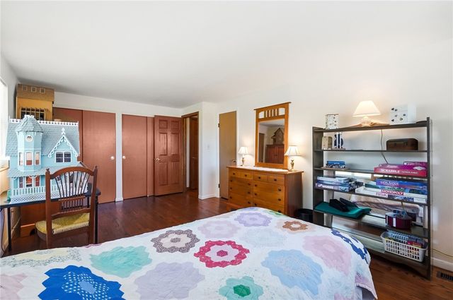 3161 Sherwood Park Drive, Springfield, OH 45505