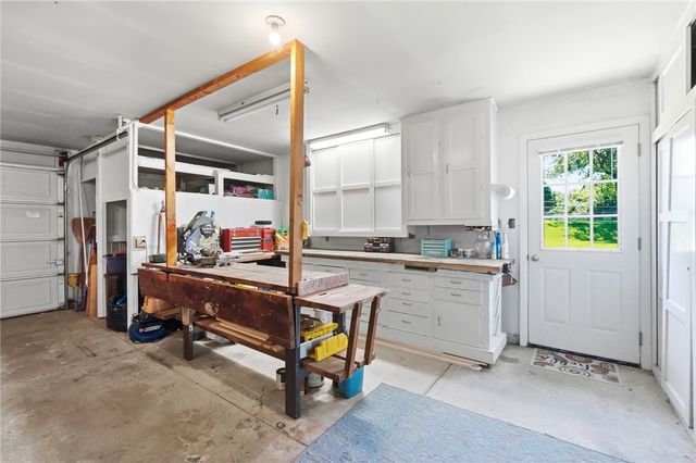 3161 Sherwood Park Drive, Springfield, OH 45505