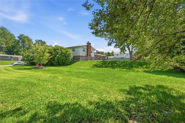 3161 Sherwood Park Drive, Springfield, OH 45505