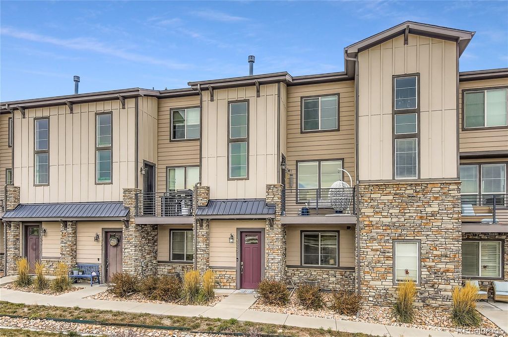 1610 Castle Creek Circle, Castle Rock, CO 80104