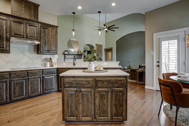 7822 Glencrest Drive, Sachse, TX 75048