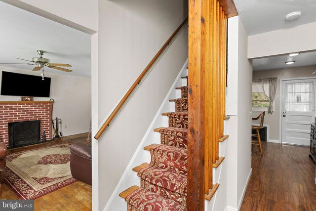 752 PARK AVE, Belford, NJ 07718