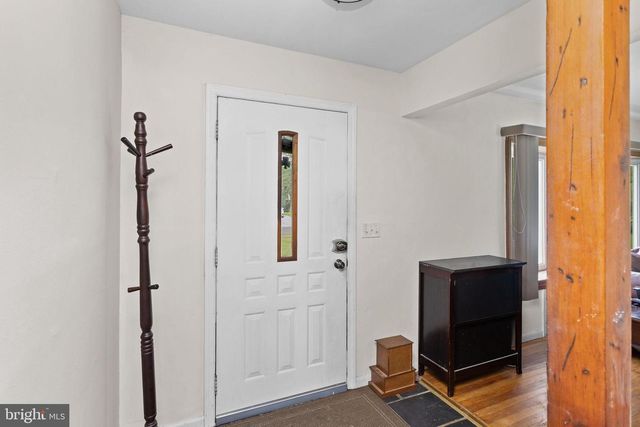 752 PARK AVE, Belford, NJ 07718
