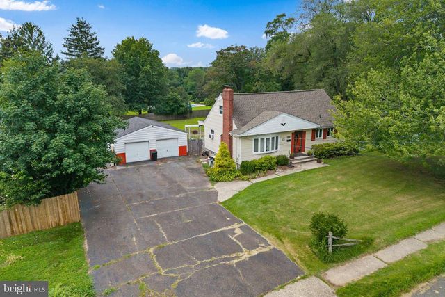 752 PARK AVE, Belford, NJ 07718