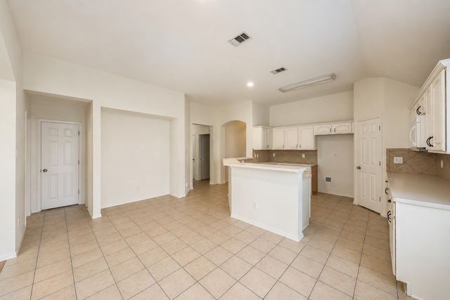 2755 Honey Suckle Drive, Grand Prairie, TX 75052