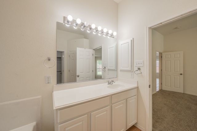2755 Honey Suckle Drive, Grand Prairie, TX 75052