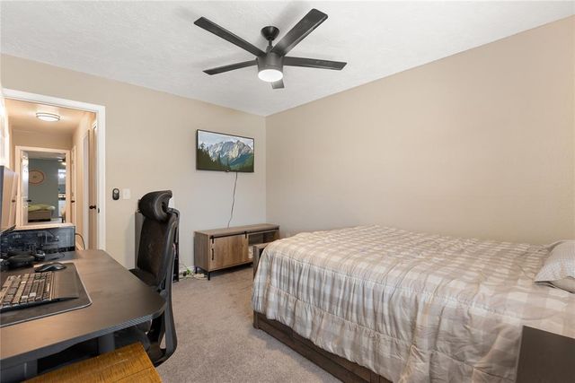 11625 SW 4th Street, Yukon, OK 73099