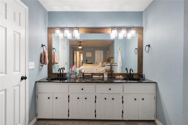 11625 SW 4th Street, Yukon, OK 73099