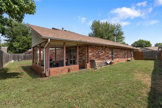 11625 SW 4th Street, Yukon, OK 73099