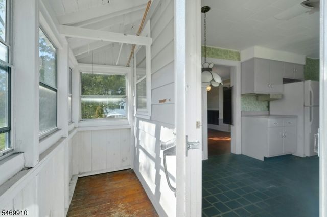 24 W Main St, Mendham Twp., NJ 07945