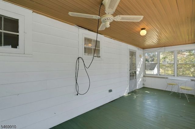 24 W Main St, Mendham Twp., NJ 07945