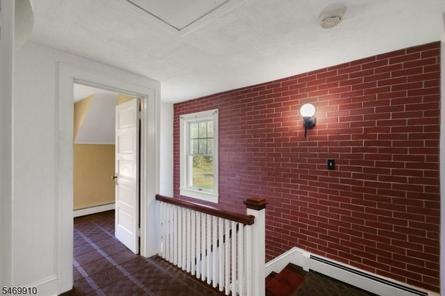24 W Main St, Mendham Twp., NJ 07945