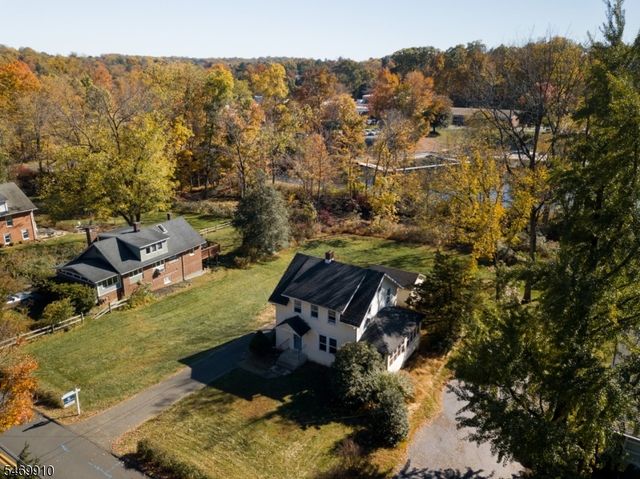 24 W Main St, Mendham Twp., NJ 07945
