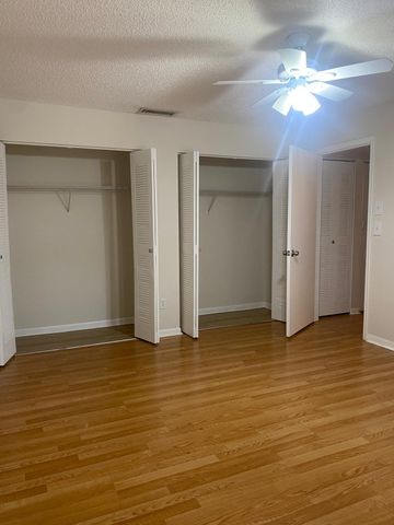 1230 Summit Pl Circle Unit C, West Palm Beach, FL 33415