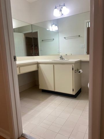 1230 Summit Pl Circle Unit C, West Palm Beach, FL 33415