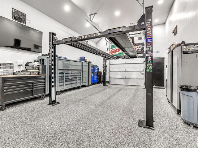 9505 Sundance Ridge Road, Yukon, OK 73099