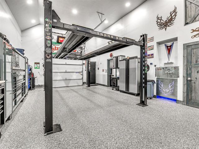 9505 Sundance Ridge Road, Yukon, OK 73099