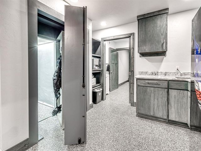 9505 Sundance Ridge Road, Yukon, OK 73099