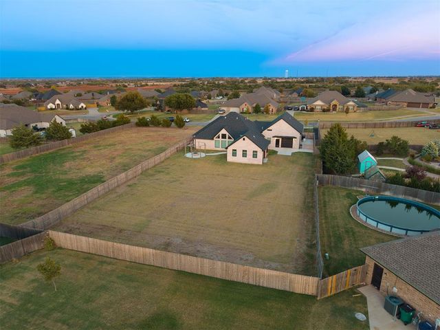 9505 Sundance Ridge Road, Yukon, OK 73099