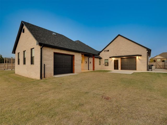 9505 Sundance Ridge Road, Yukon, OK 73099