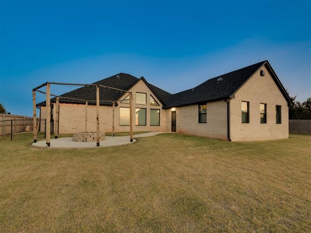 9505 Sundance Ridge Road, Yukon, OK 73099