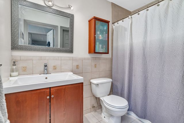 1 Red Wing Court, Woodridge, IL 60517