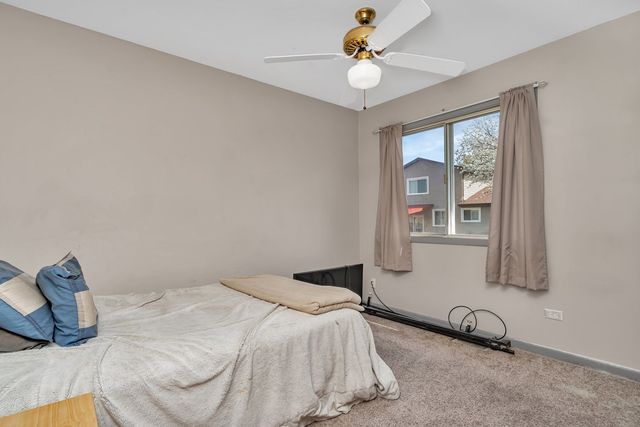 1 Red Wing Court, Woodridge, IL 60517