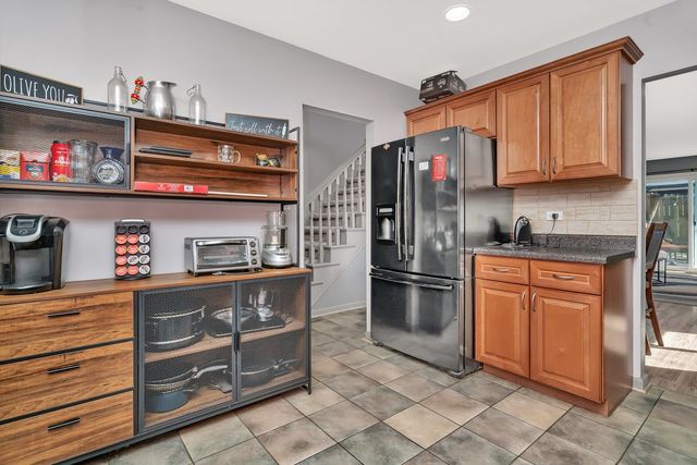 1 Red Wing Court, Woodridge, IL 60517