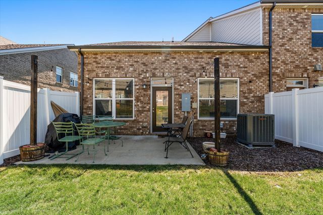 416 Deveron Dr, Gallatin, TN 37066