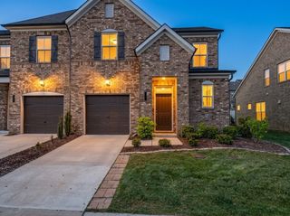 416 Deveron Dr, Gallatin, TN 37066