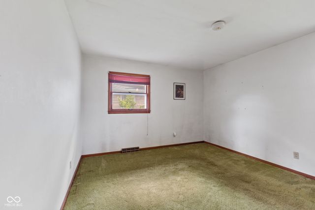 1015 E Logan Street, Brownsburg, IN 46112