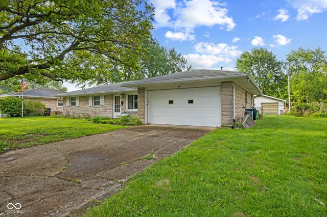 1015 E Logan Street, Brownsburg, IN 46112