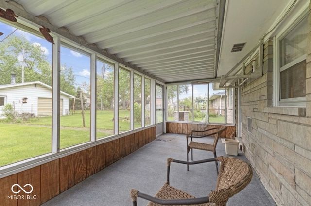 1015 E Logan Street, Brownsburg, IN 46112