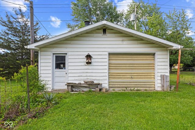 1015 E Logan Street, Brownsburg, IN 46112
