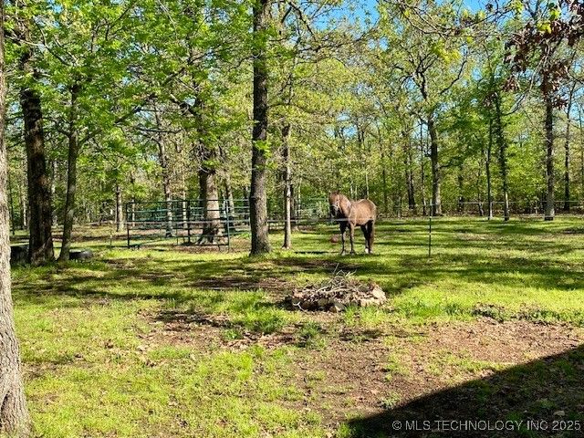 10223 W 670 Road, Hulbert, OK 74441