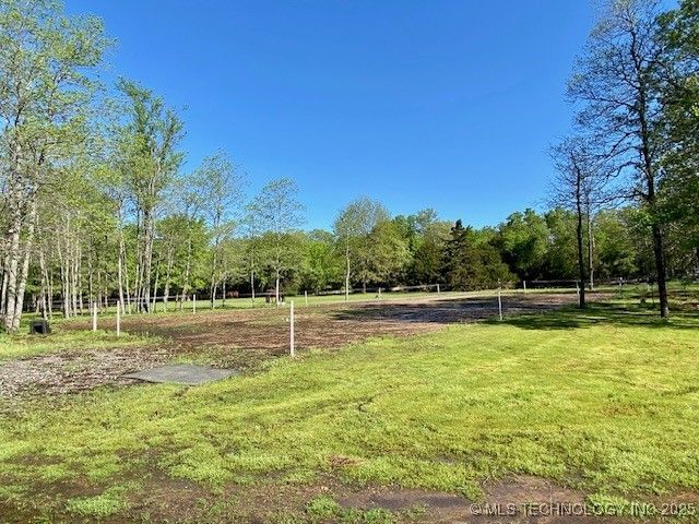 10223 W 670 Road, Hulbert, OK 74441
