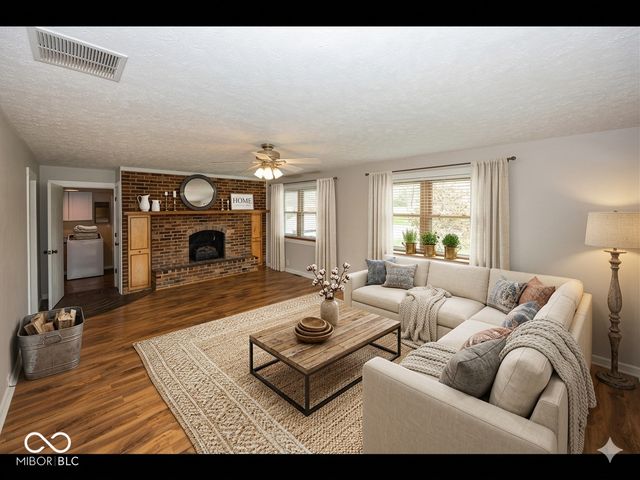 2023 W Orchard Drive, Fortville, IN 46040