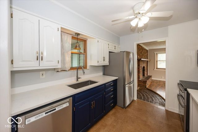 2023 W Orchard Drive, Fortville, IN 46040