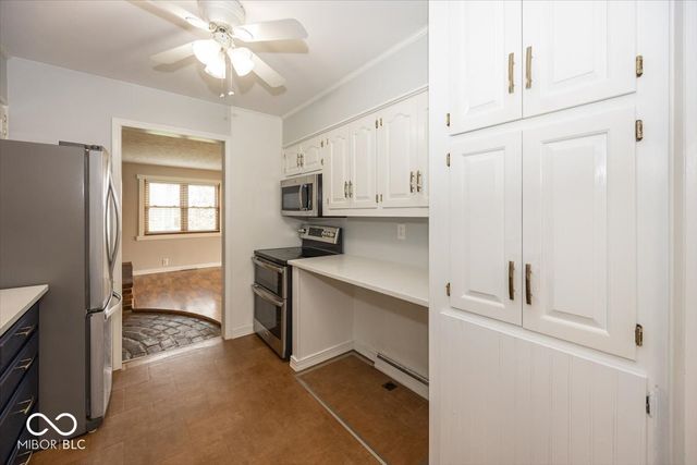 2023 W Orchard Drive, Fortville, IN 46040