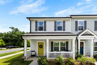 1101 Plaza Walk Drive, Charlotte, NC 28215