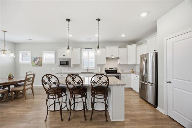 6231 Woodsedge Court, Hollywood, SC 29449